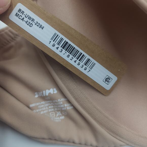 Skims Fits Everybody T Shirt Demi Bra in Mica Size 42D - Picture 7 of 7